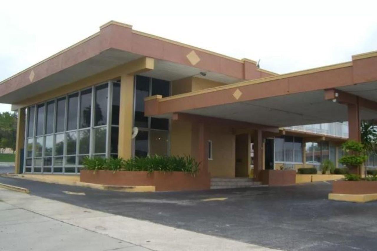 America'S Best Inn & Suites-Лейкленд Екстериор снимка