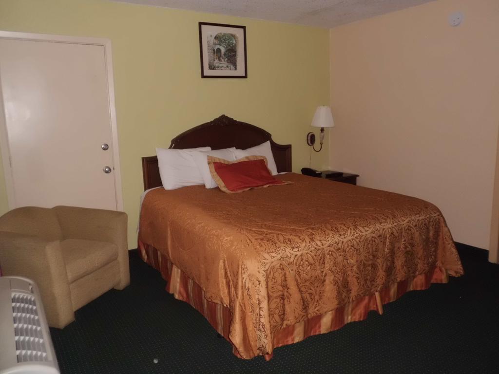America'S Best Inn & Suites-Лейкленд Екстериор снимка