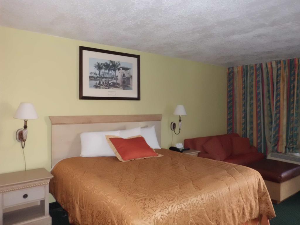 America'S Best Inn & Suites-Лейкленд Екстериор снимка